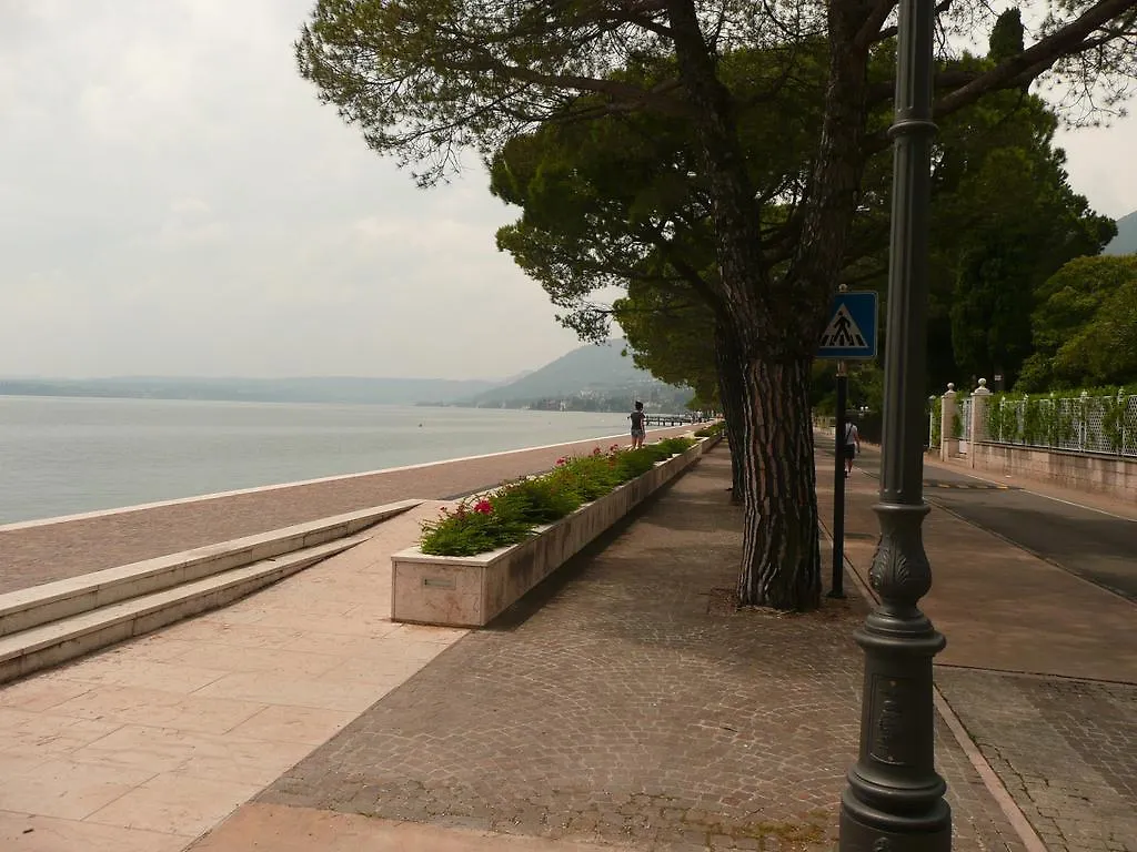 Casa Dei Limoni Villa Toscolano Maderno Holiday home