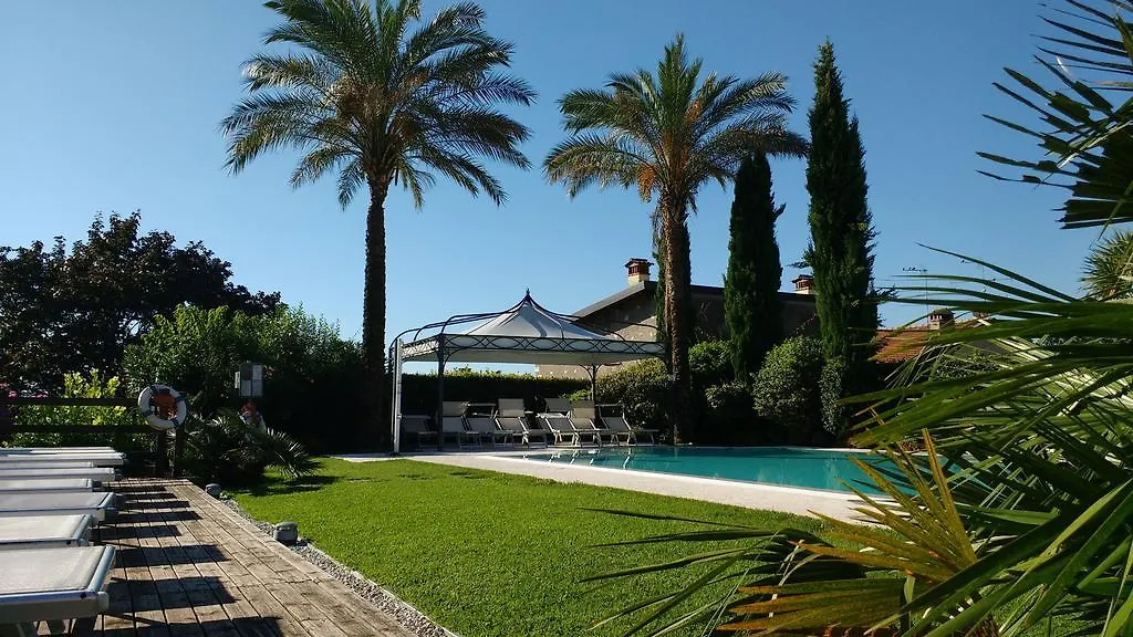 Holiday home Casa Dei Limoni Villa Toscolano Maderno